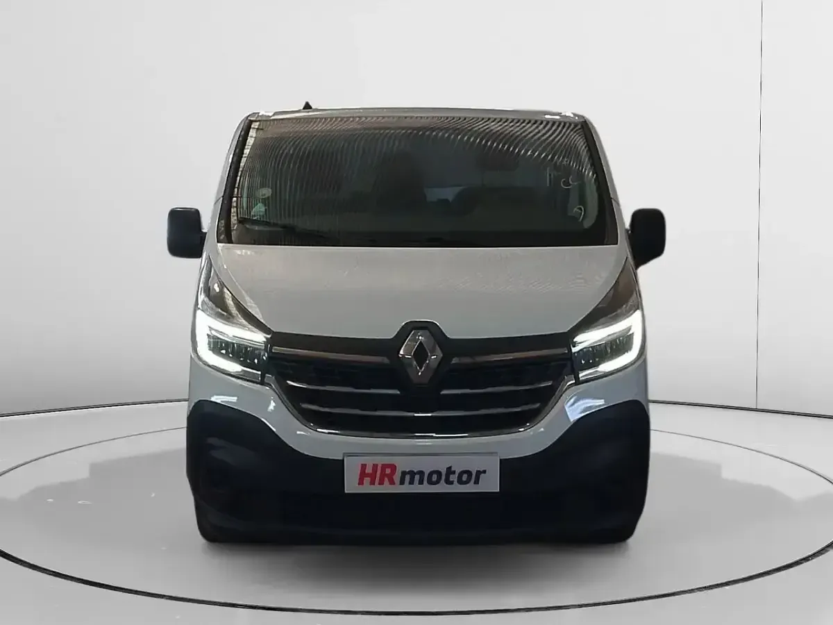 Usado Renault Trafic 120 CV (88 kW) 2020 Blanco Monovolumen