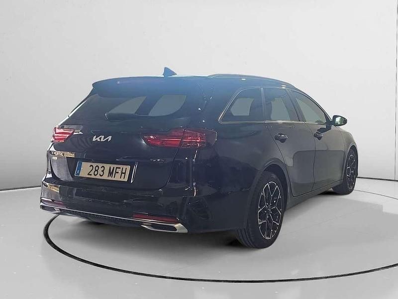 Usado Kia Ceed GT-Line 162 CV (119 kW) 2023 Negro Utilitario