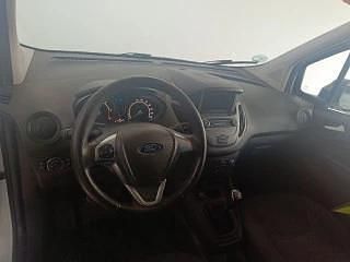 Usado Ford Transit 99 CV (72 kW) 2023 Blanco Berlina