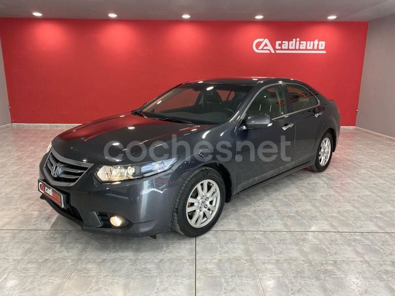 Gris / plata Usado 2012 Honda Accord Lifestyle Berlina | 11.900 € (Precio justo) - Imagen 1/4