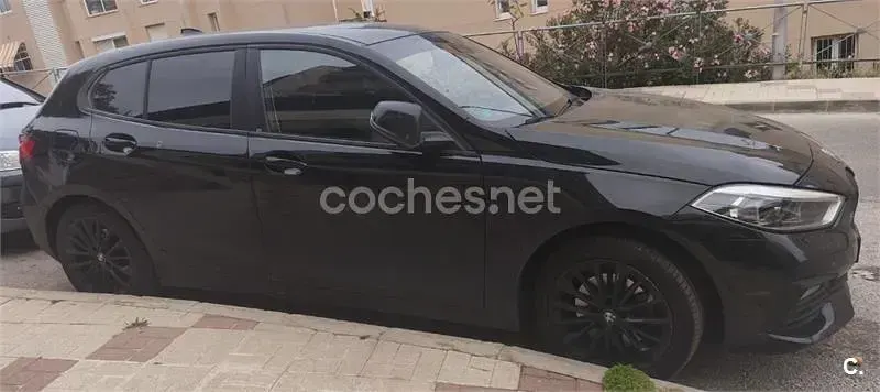 Usado BMW 116 116 CV (85 kW) 2021 Negro Utilitario