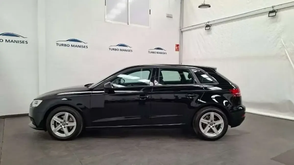 Usado Audi A3 Sportback Premium 116 CV (85 kW) 2020 Negro Utilitario