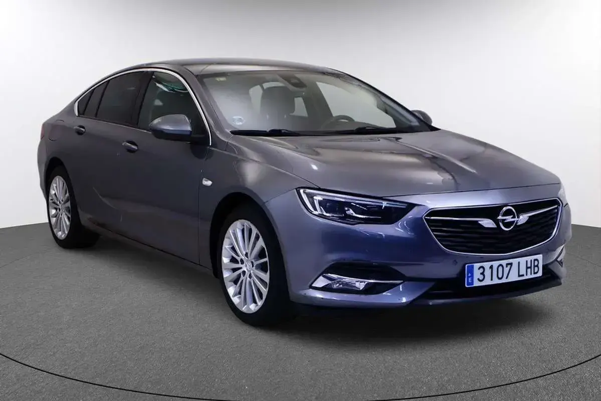 Usado Opel Insignia Innovation 136 CV (100 kW) 2020 Burdeos Familiar