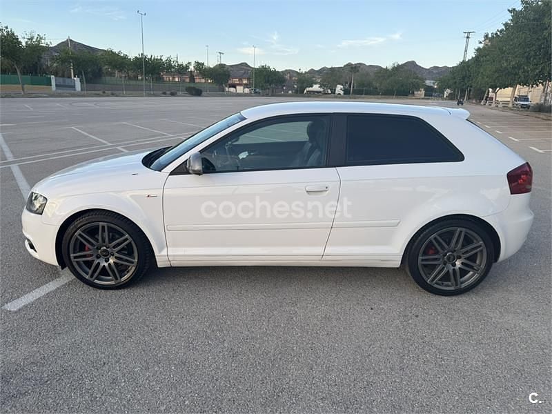 Usado Audi A3 Ambition 140 CV (102 kW) 2010 Blanco Utilitario