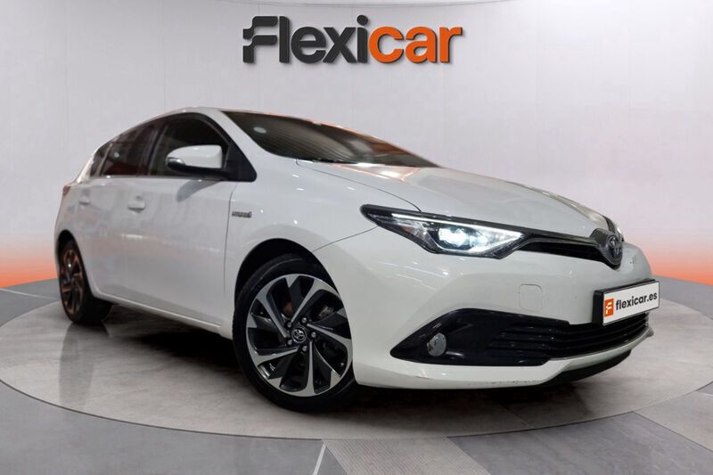 Blanco Usado 2016 Toyota Auris Hybrid Berlina | 12.490 € (Precio justo) - Imagen 1/4