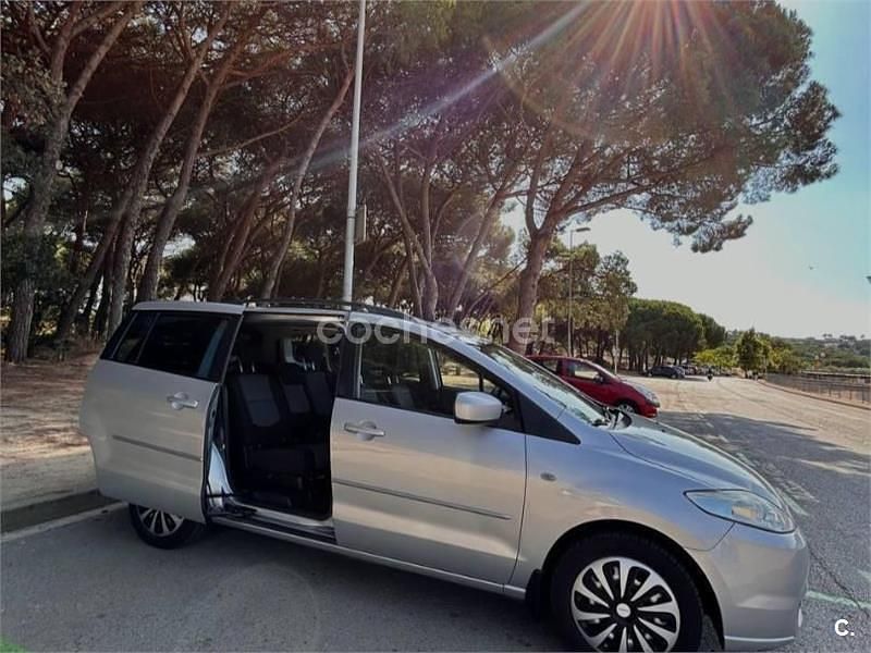 Usado Mazda 5 Sportive 145 HP (106 kW) 2007 Cinzento Monovolume