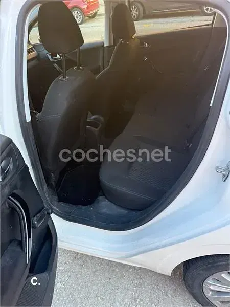 Usado Peugeot 208 Signature Sky 99 CV (72 kW) 2019 Blanco Utilitario