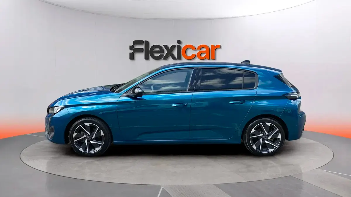 Usado Peugeot 308 Allure 131 CV (96 kW) 2024 Azul Berlina
