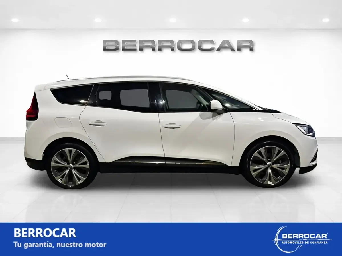 Usado Renault Scénic IV Zen 110 CV (80 kW) 2018 Blanco Monovolumen