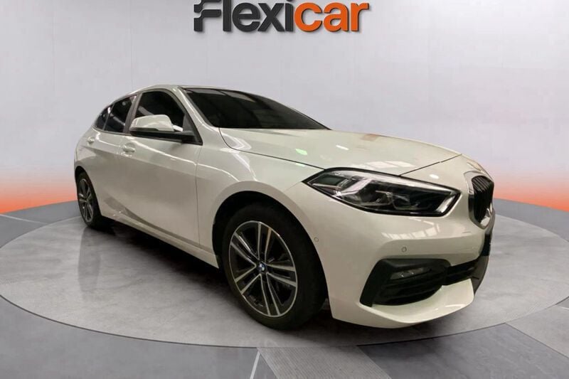 Blanco Usado 2022 BMW 118 Utilitario | 22.790 € (Buen precio) - Imagen 1/4