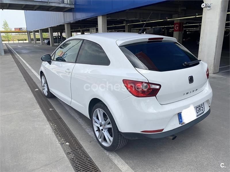 Usado Seat Ibiza SC Sport 105 CV (77 kW) 2009 Blanco Utilitario