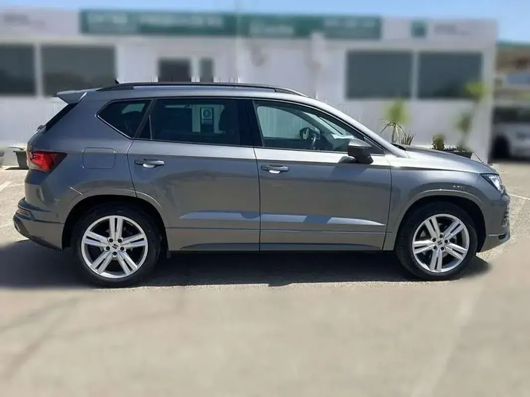 Usado Seat Ateca FR 150 CV (110 kW) 2022 Gris SUV