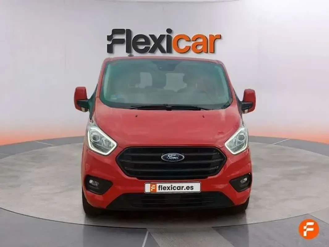Usado Ford Tourneo Custom Trend 136 CV (100 kW) 2023 Rojo Van