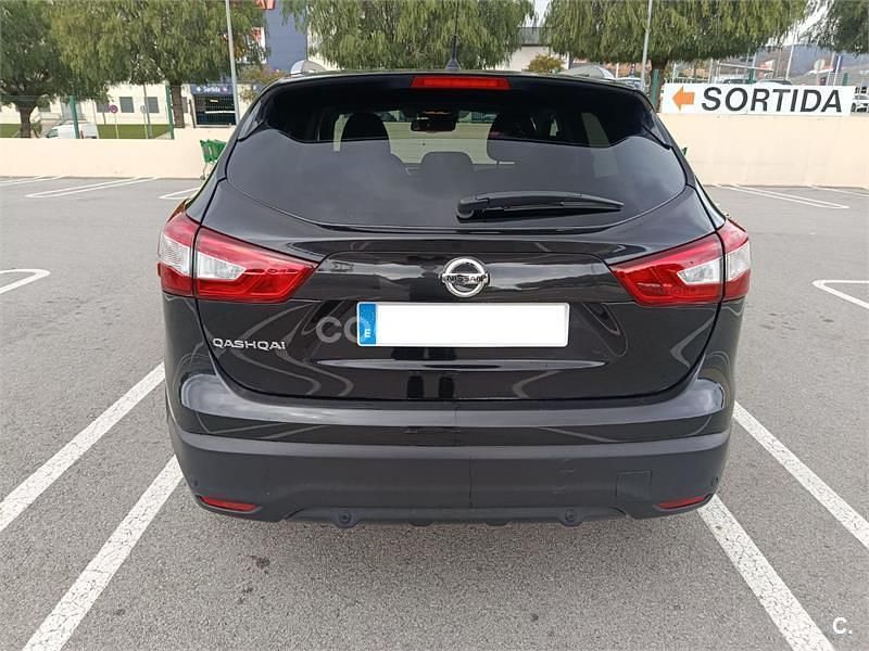 Usado Nissan Qashqai Tekna 115 CV (84 kW) 2015 Negro SUV