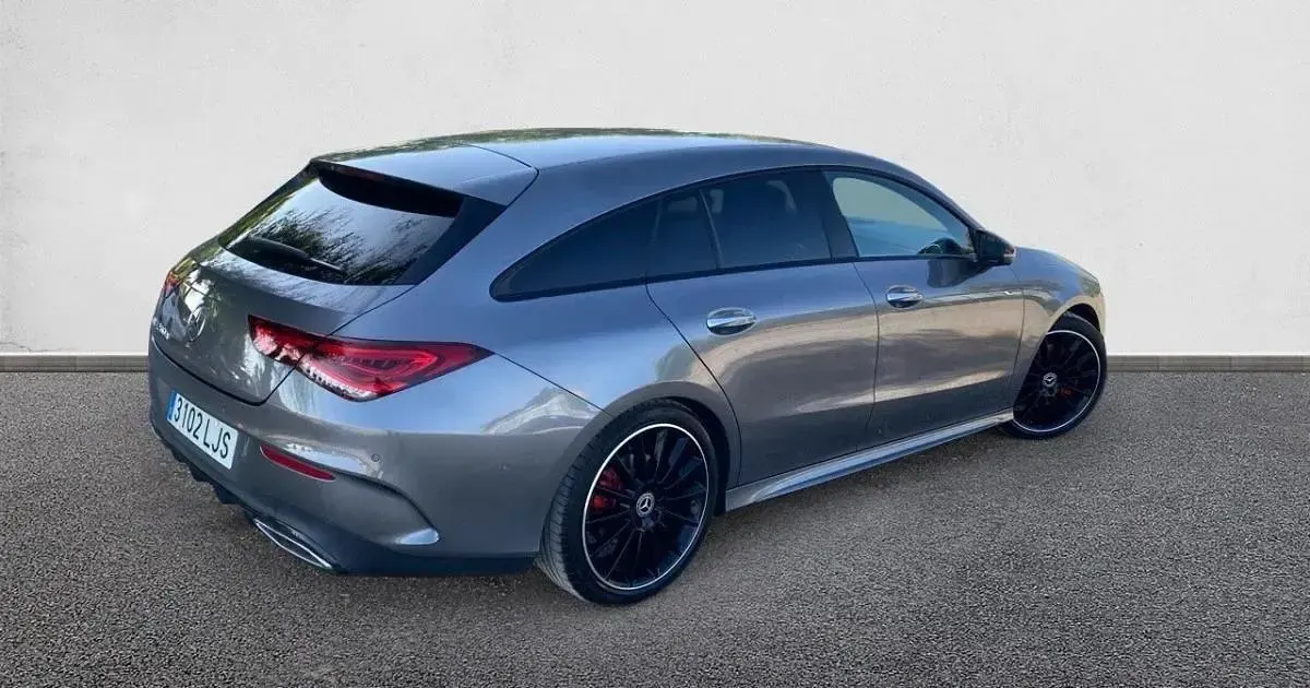 Usado Mercedes CLA200 Shooting Brake 150 CV (110 kW) 2020 Familiar