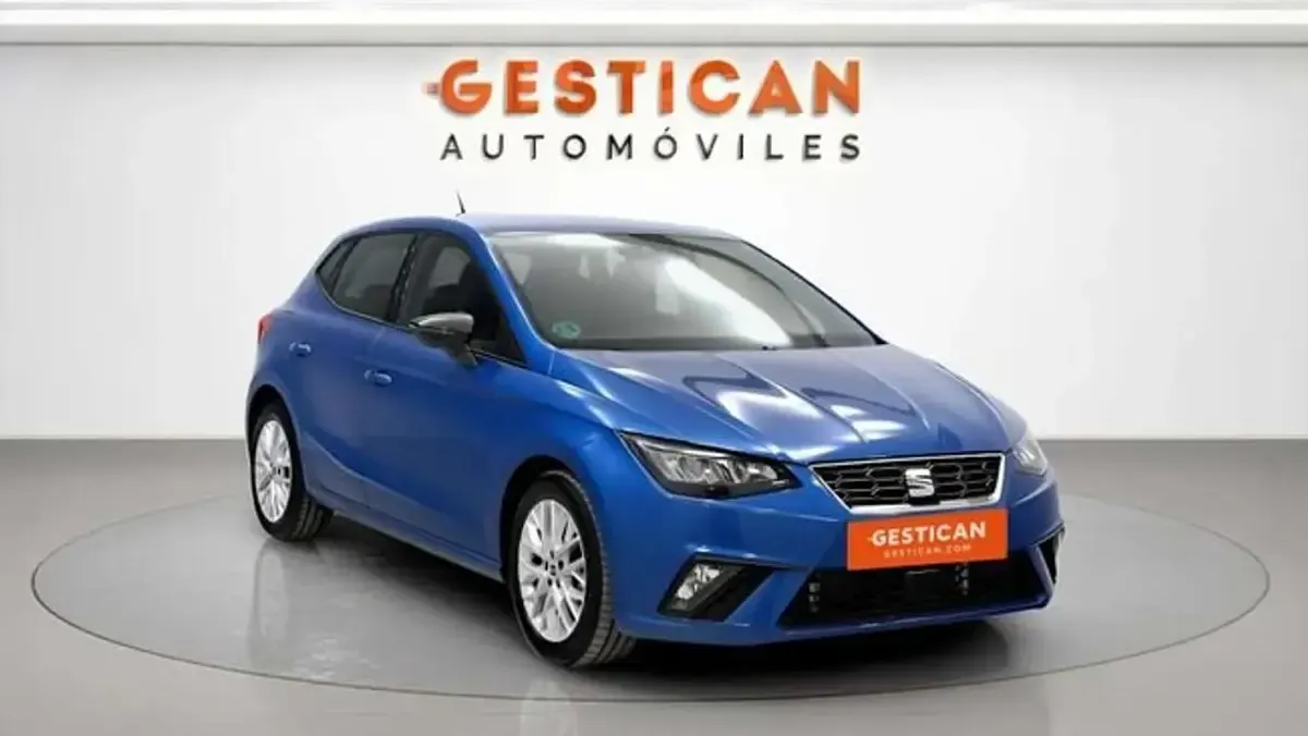 Usado Seat Ibiza FR 116 CV (85 kW) 2025 Azul Utilitario