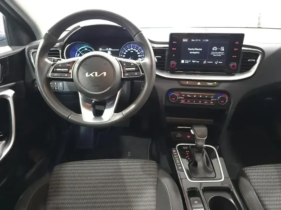 Usado Kia Ceed 141 CV (103 kW) 2024 Blanco Utilitario