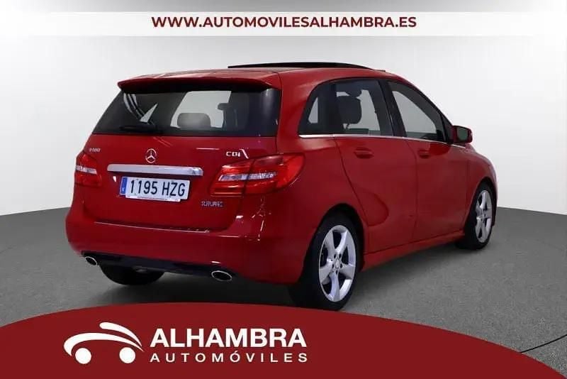 Brugt Mercedes B180 109 HK (80 kW) 2014 Rød MPV