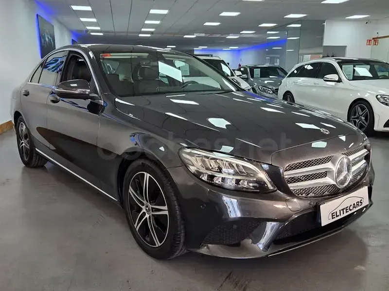 Usado Mercedes C200 204 CV (150 kW) 2021 Gris / plata Berlina