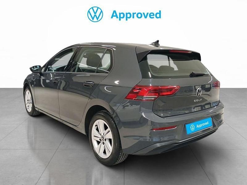 Usado VW Golf VIII 116 CV (85 kW) 2022 Gris Utilitario