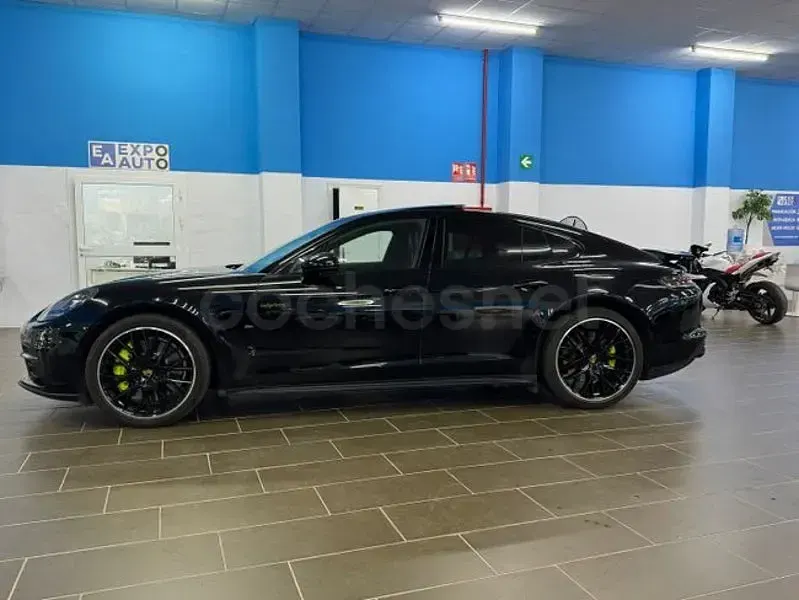 Usado Porsche Panamera 4 E-Hybrid 462 CV (339 kW) 2018 Negro Utilitario