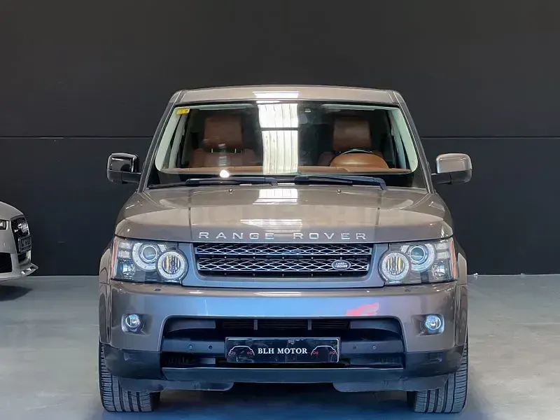Usado Land Rover Range Rover HSE 245 CV (180 kW) 2011 Gris / plata SUV