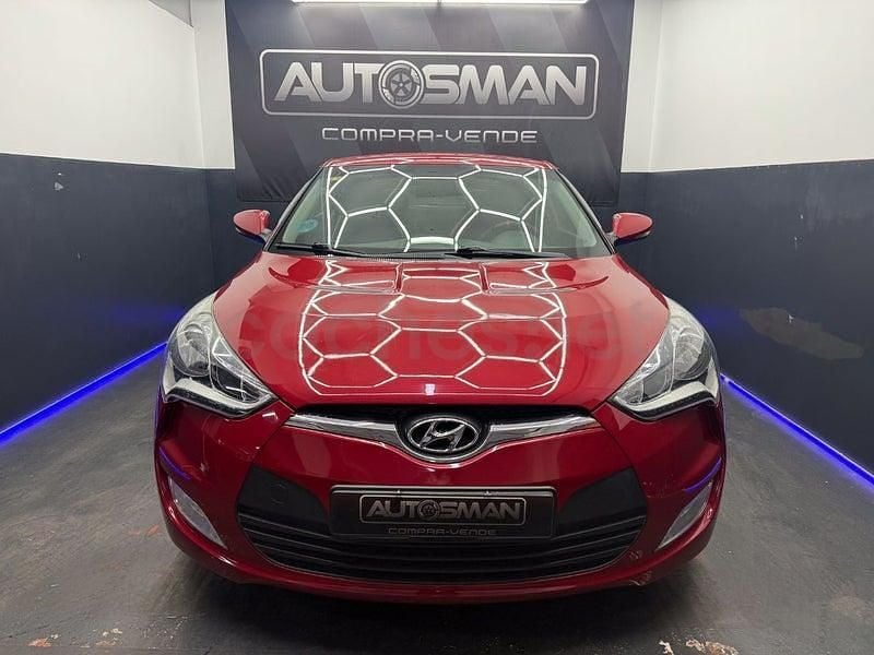 Usado Hyundai Veloster Sport 140 CV (102 kW) 2011 Granate Utilitario