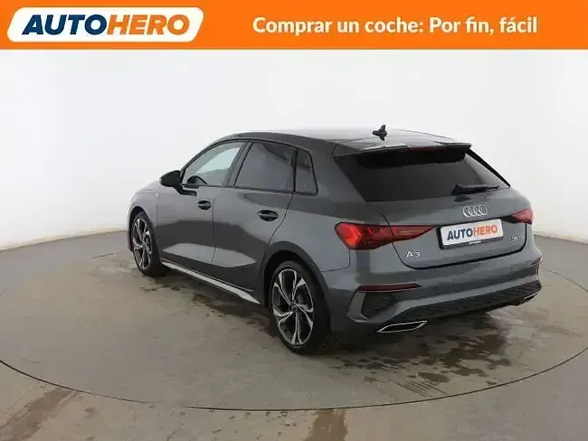 Używany Audi A3 S-Line 150 KM (110 kW) 2023 Szary Sedan/Limuzyna