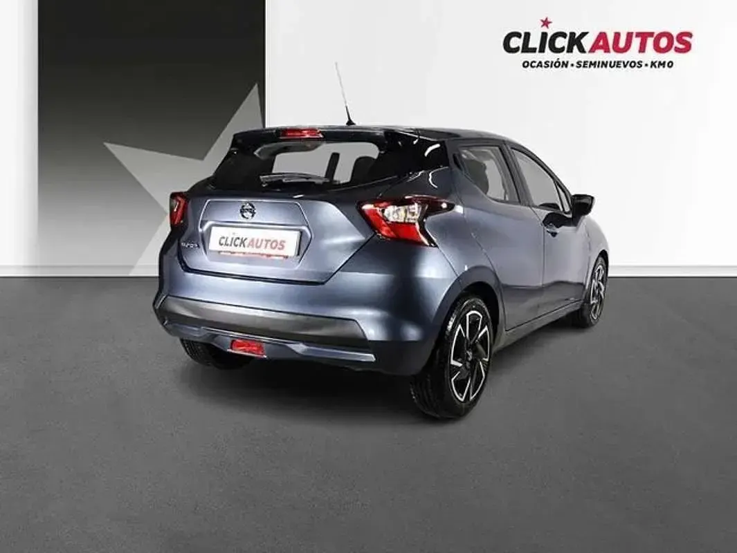 Usado Nissan Micra Acenta 101 CV (74 kW) 2023 Gris Utilitario