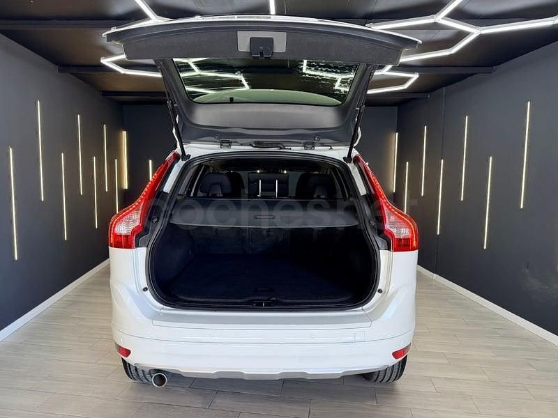 Occasion Volvo XC60 Summum 150 ch (110 kW) 2016 Blanc SUV
