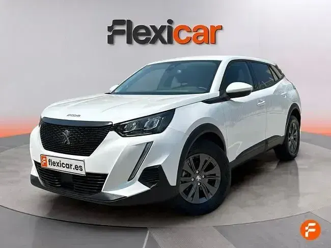 Usado Peugeot 2008 Active 100 CV (73 kW) 2021 Blanco SUV