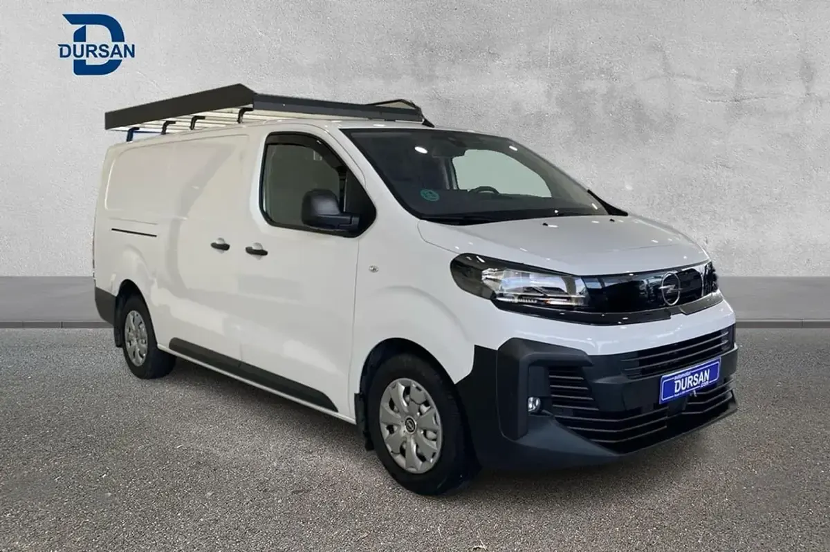 Usado Opel Vivaro 120 CV (88 kW) 2024 Blanco Monovolumen