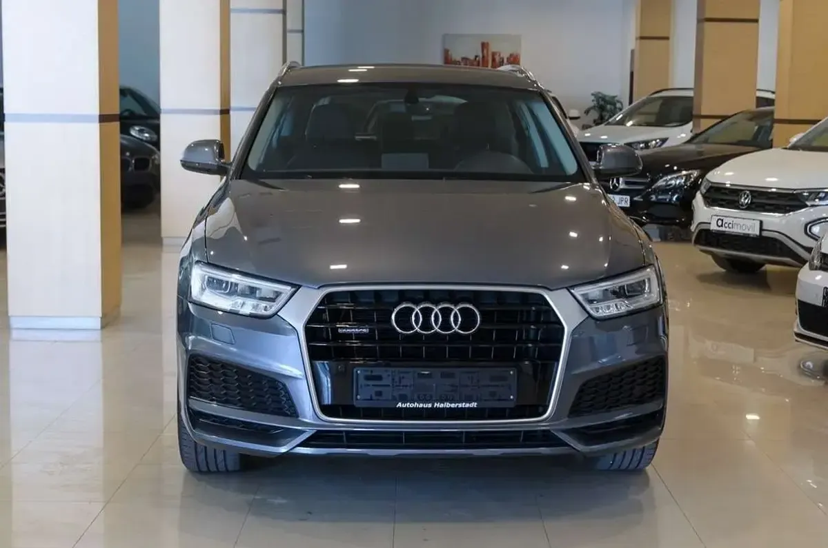Usado Audi Q3 S-Line 184 CV (135 kW) 2017 Gris SUV