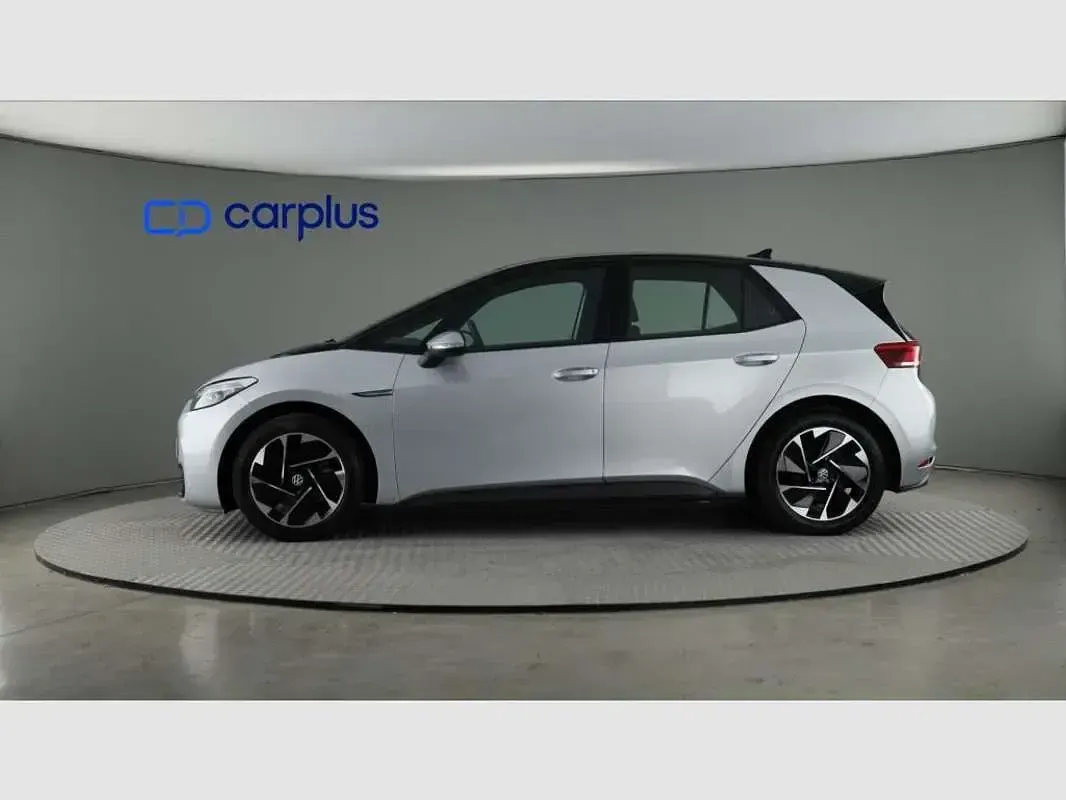 Usado VW ID.3 Pro Performance 150 kW (204 CV) 2021 Plateado Utilitario