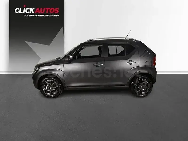 Usado Suzuki Ignis 83 CV (61 kW) 2024 Gris / plata SUV