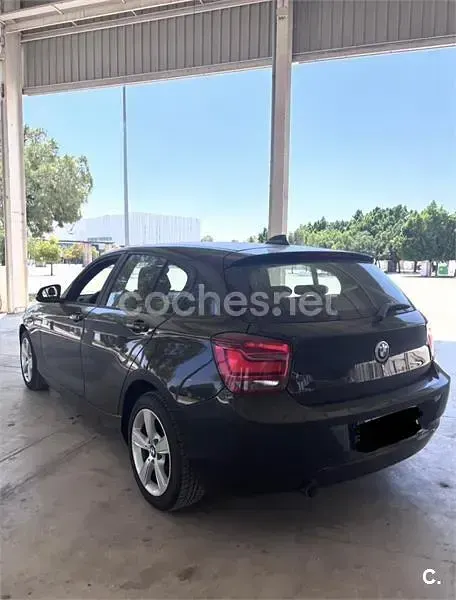Usado BMW 120 Sport Line 184 CV (135 kW) 2015 Negro Utilitario