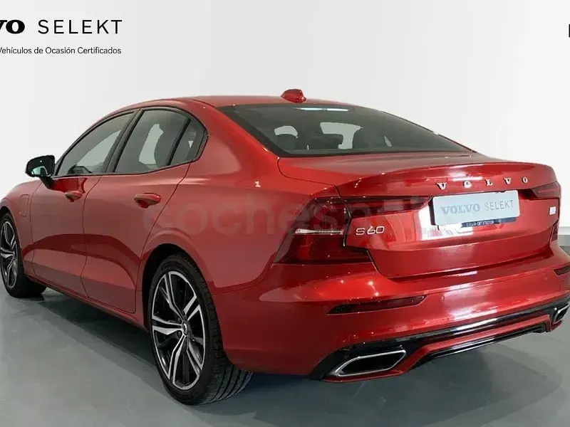 Usado Volvo S60 Ultimate 455 CV (334 kW) 2022 Rojo Berlina