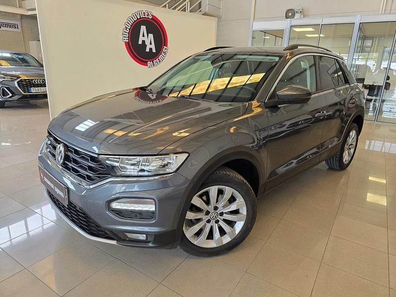 Usado VW T-Roc Advance 115 CV (84 kW) 2020 Gris SUV
