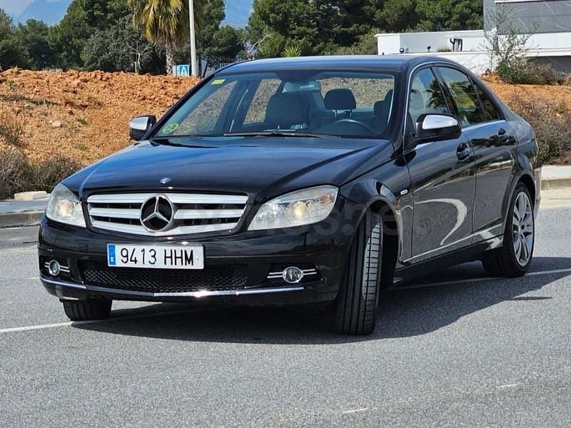 Usado Mercedes C220 Avantgarde 170 CV (125 kW) 2009 Negro Berlina