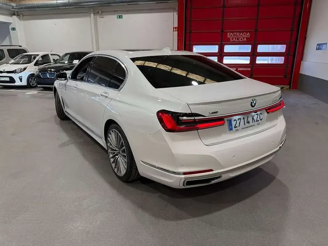 Usado BMW 745e 398 CV (292 kW) 2019 Blanco Berlina