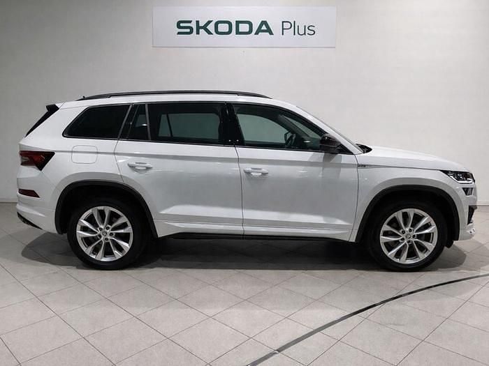 Usado Skoda Kodiaq Ambition 150 CV (110 kW) 2024 Blanco SUV