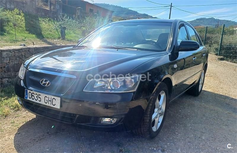 Negro Usado 2008 Hyundai Sonata Comfort Berlina | 4200 € (Precio justo) - Imagen 1/4