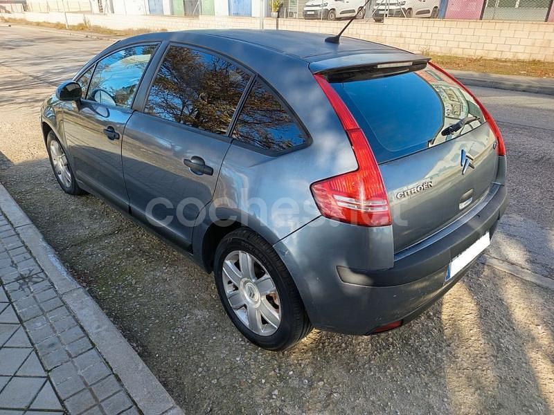 Usado Citroën C4 92 HP (67 kW) 2007 Cinzento Sedan
