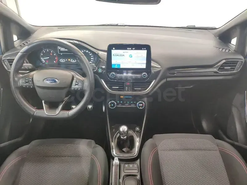 Usado Ford Fiesta ST-Line 140 CV (102 kW) 2020 Gris / plata Utilitario