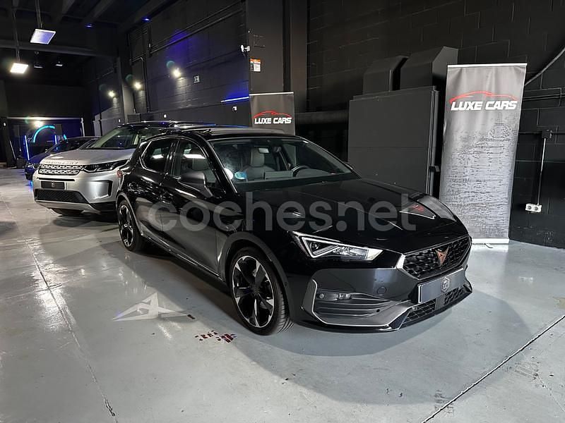 Negro Usado 2024 Cupra Leon Berlina | 24.999 € (Buen precio) - Imagen 1/4
