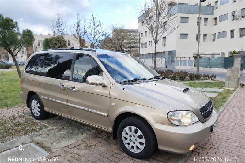 Usado Kia Carnival EX 144 CV (105 kW) 2006 Beige Monovolumen