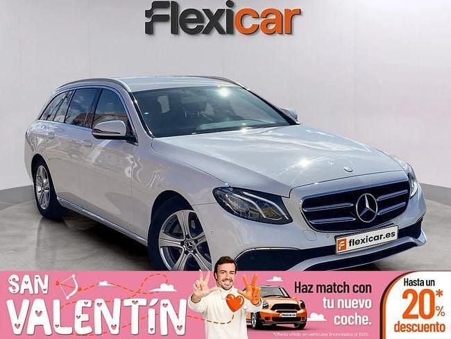 Usado Mercedes E200 160 CV (117 kW) 2019 Blanco Familiar