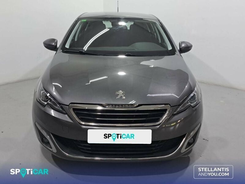Usado Peugeot 308 Allure 130 CV (95 kW) 2017 Gris Utilitario