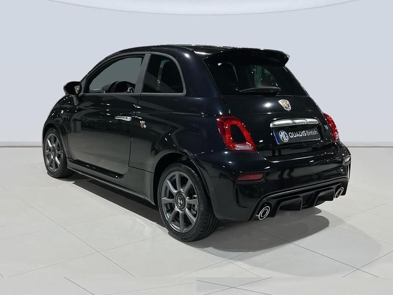Usado Abarth 500 121 kW (165 CV) 2023 Negro Utilitario