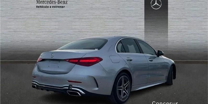 Usado Mercedes C200 163 CV (119 kW) 2024 Plateado Berlina